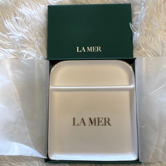 La Mer Porcelain Ceramic Jewelry Dish Tray - Picture 2 of 3
